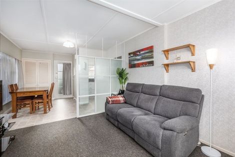 Photo of property in 2a Homedale Road, Wainuiomata, Lower Hutt, 5014