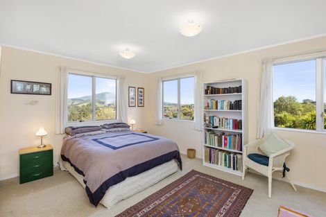 Photo of property in 4 Robertson Street, Raglan, 3225