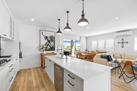 Photo of property in 49 Eighth View Avenue, Beachlands, Auckland, 2018