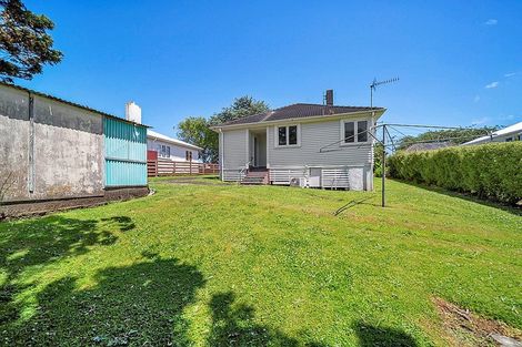 Photo of property in 12 Clifford Street, Hawera, 4610