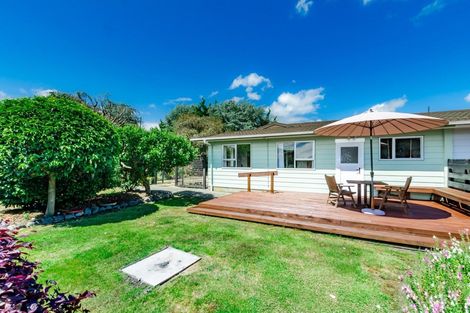 Photo of property in 11b Graham Grove, Waikanae, 5036