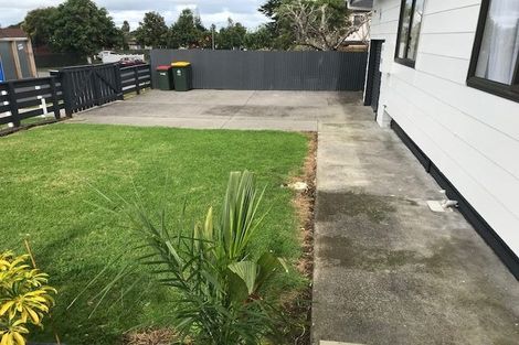 Photo of property in 1/20 Lane Road, Weymouth, Auckland, 2103