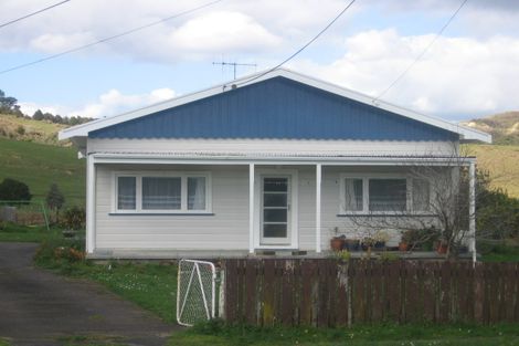 Photo of property in 54 Valley Road, Hikurangi, 0114