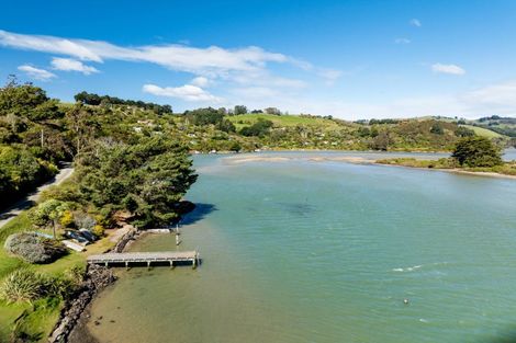 Photo of property in 10 Crescent Street, Purakaunui, Port Chalmers, 9081