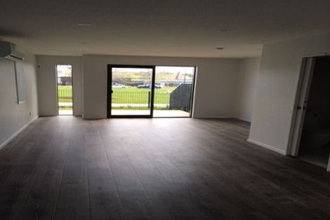 Photo of property in 7/3 Walsh Road, Wainui, 0932