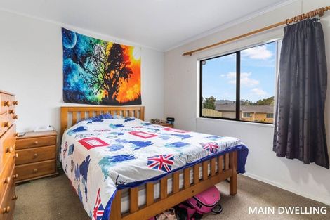 Photo of property in 165 Bradbury Road, Botany Downs, Auckland, 2010