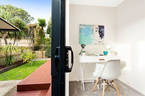 Photo of property in 31 Lazurite Drive, Westgate, Auckland, 0614