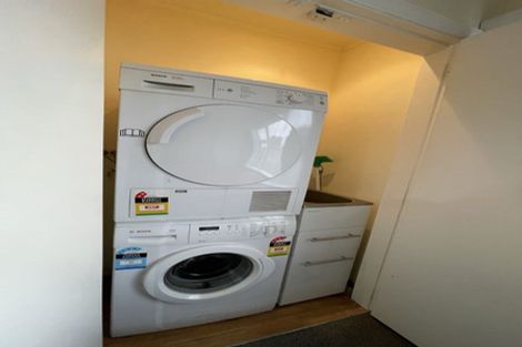 Photo of property in 70 Derwent Street, Island Bay, Wellington, 6023