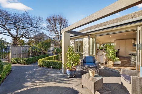 Photo of property in 6 Acorn Close, Waltham, Christchurch, 8023