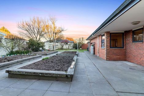 Photo of property in 6b Fovant Street, Russley, Christchurch, 8042