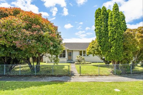 Photo of property in 2 Mary Crescent, Elderslea, Upper Hutt, 5018