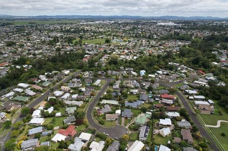 Photo of property in 32 Lansdowne Crescent, Glenview, Hamilton, 3206