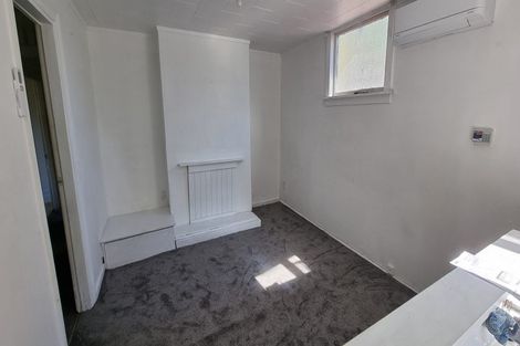 Photo of property in 80 Shakespeare Road, Bluff Hill, Napier, 4110