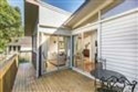 Photo of property in 22 Korotaha Terrace, Rothesay Bay, Auckland, 0630