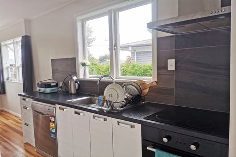 Photo of property in 32 Nevada Road, Silverdale, Hamilton, 3216