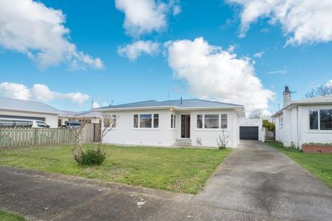 Photo of property in 7 Moray Place, Highbury, Palmerston North, 4412