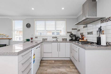 Photo of property in 90 Guppy Road, Greenmeadows, Napier, 4112