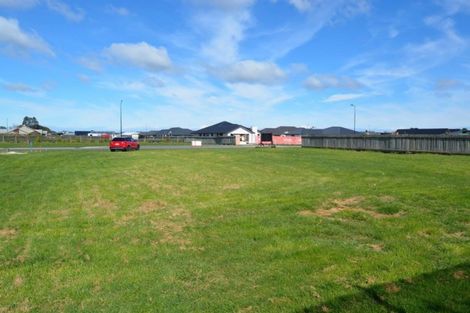 Photo of property in 15 Lumsden Drive, Waikiwi, Invercargill, 9810