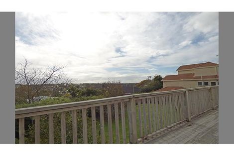 Photo of property in 24 Alton Avenue, Hillcrest, Auckland, 0627