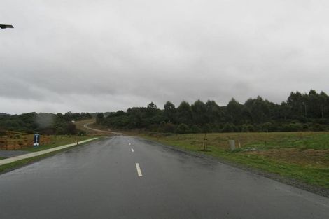 Photo of property in 11 Kahikatea Drive, Kinloch, Taupo, 3377