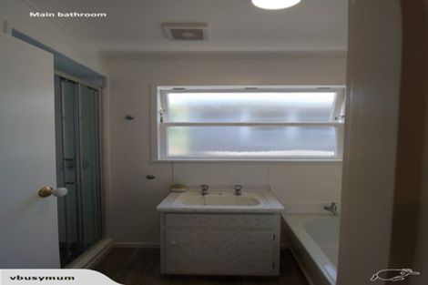 Photo of property in 1 Indus Street, Khandallah, Wellington, 6035