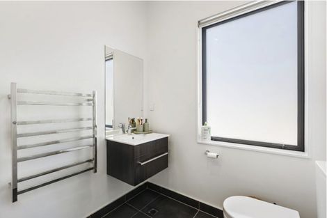 Photo of property in 6/62 Spenmoor Street, Newlands, Wellington, 6037