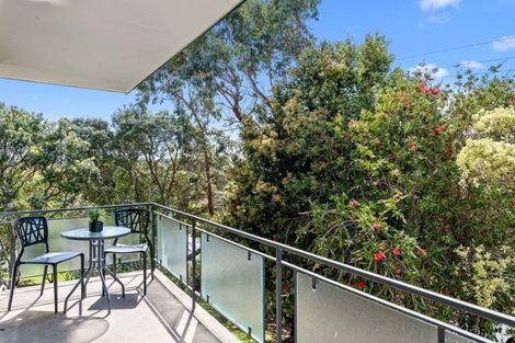 Photo of property in 1/140 Churchill Road, Rothesay Bay, Auckland, 0630