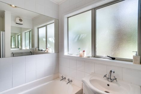 Photo of property in 90 Bill Hercock Street, Pirimai, Napier, 4112