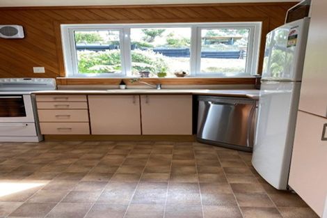 Photo of property in 99 Kenmore Street, Newlands, Wellington, 6037