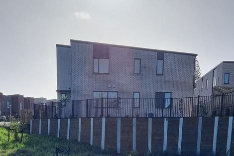 Photo of property in 16 Harlow Crescent, Glen Innes, Auckland, 1072