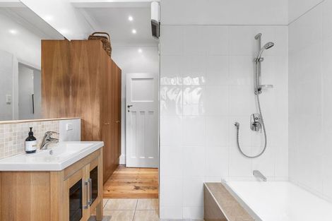 Photo of property in 201a Jervois Road, Herne Bay, Auckland, 1011