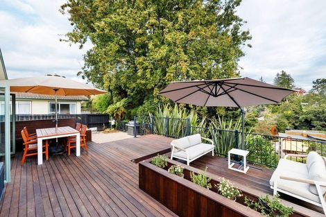 Photo of property in 16 Cranwell Place, Hillcrest, Hamilton, 3216