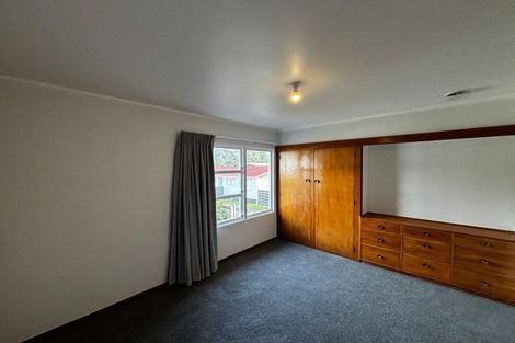 Photo of property in 92 Brois Street, Frankleigh Park, New Plymouth, 4310