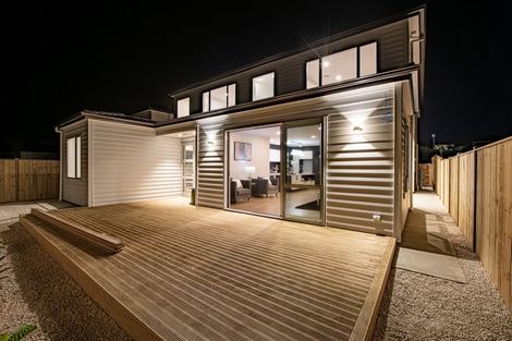 Photo of property in 92 Tir Conaill Avenue, Flat Bush, Auckland, 2019