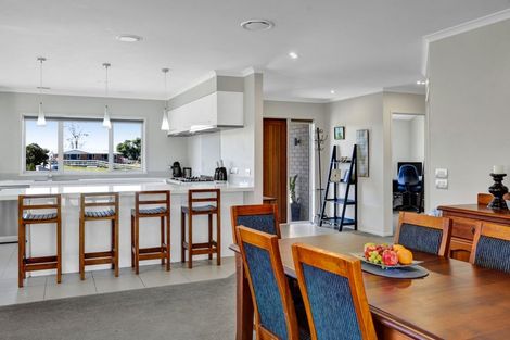 Photo of property in 1 Elizabeth Grove, Stratford, 4332