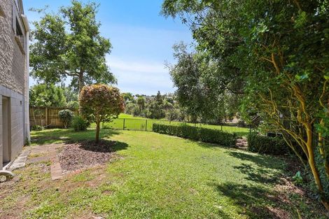 Photo of property in 2/30 Curacao Place, Half Moon Bay, Auckland, 2012