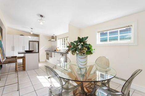 Photo of property in 121 Champion Street, Edgeware, Christchurch, 8013