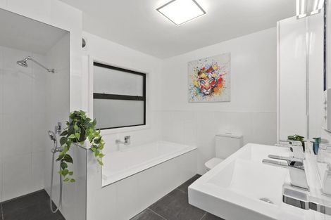 Photo of property in 49 Holliss Avenue, Cashmere, Christchurch, 8022