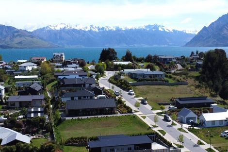 Photo of property in 13 Sarges Way, Lake Hawea, 9382