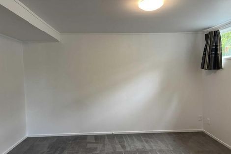 Photo of property in 20 Tawhana Crescent, Red Beach, 0932