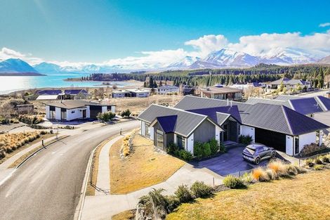 Photo of property in 17 Mistake Drive, Lake Tekapo, 7999