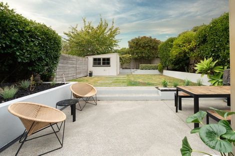 Photo of property in 17 Honiana Te Puni Street, Aro Valley, Wellington, 6021