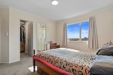 Photo of property in 8 Utopia Park Heights, Welcome Bay, Tauranga, 3112