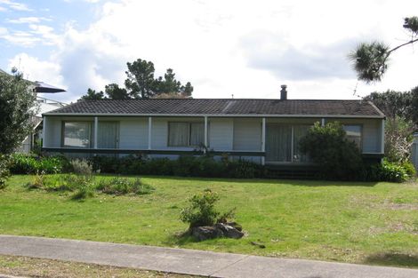 Photo of property in 11 Claxton Avenue, Pauanui, Hikuai, 3579