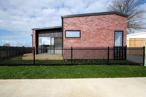 Photo of property in 24 One Haruru Street, Cambridge, 3493