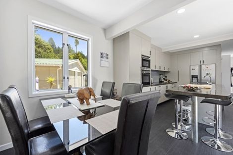 Photo of property in 230 Plateau Road, Te Marua, Upper Hutt, 5018