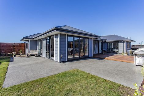 Photo of property in 36 Highgate Drive, Rangiora, 7400