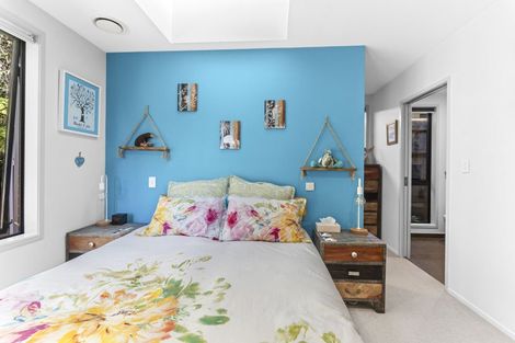 Photo of property in 4 Bright Way, Lower Vogeltown, New Plymouth, 4310