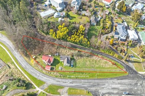Photo of property in 140/142 Hautapu Street, Taihape, 4720