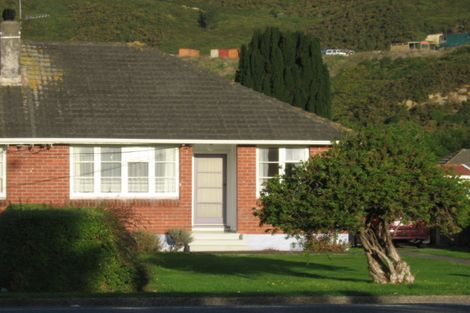 Photo of property in 1102 High Street, Taita, Lower Hutt, 5011